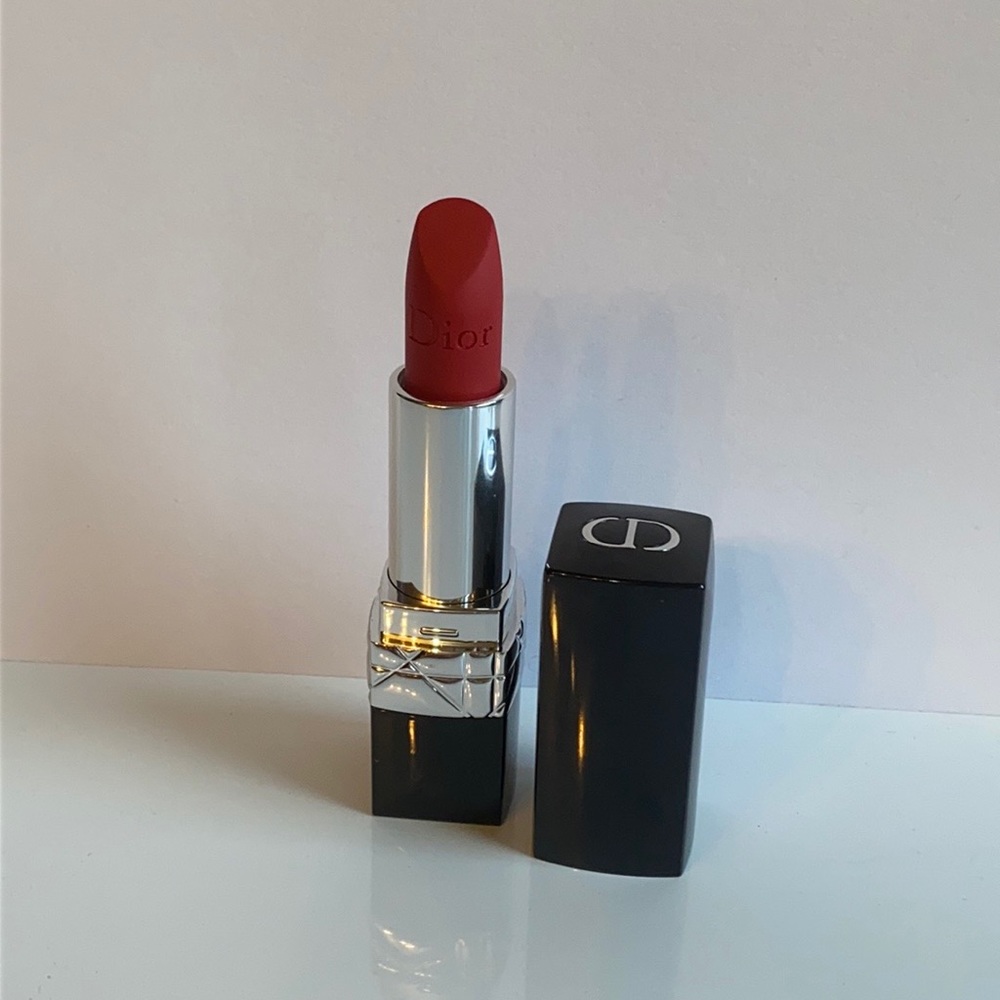 Dior rouge Dior # 999 Matte (red)